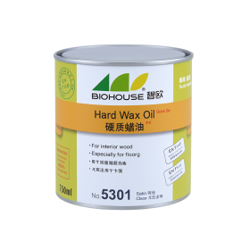 Dầu lau cầu thang gỗ trong nhà